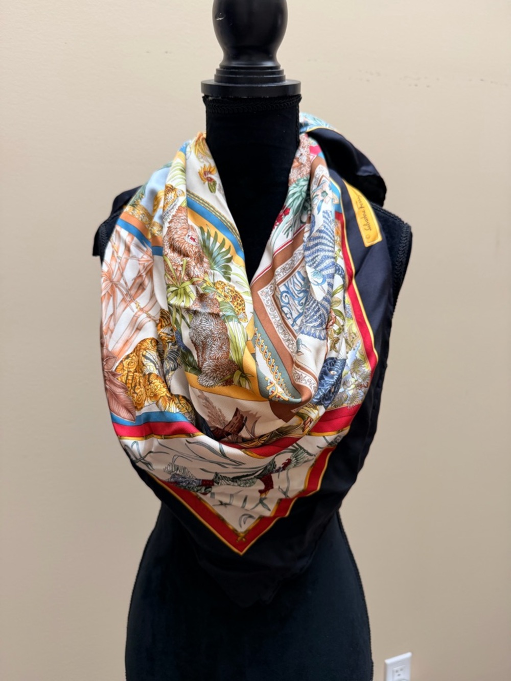 Vintage SALVATORE FERRAGAMO Authentic Scarf Silk Wild Animal Print 16 Panels - Picture 4 of 16
